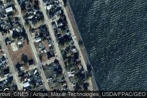 716 River St, Sabula, IA 52070