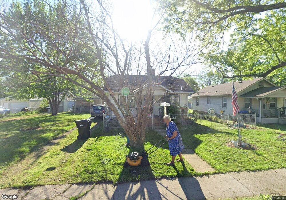 622 SW Medford Ave, Topeka, KS 66606 - photo 1