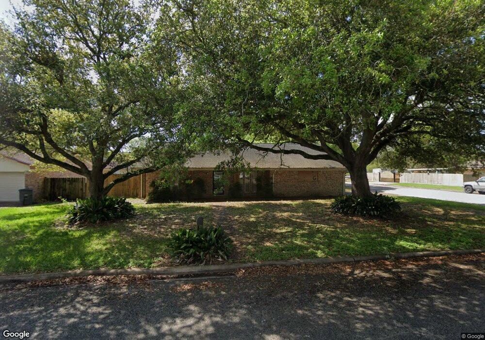 4000 Heatherglen St, Bay City, TX 77414 - photo 1