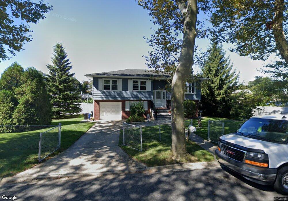 211 7th Ave, West Babylon, NY 11704 - photo 1