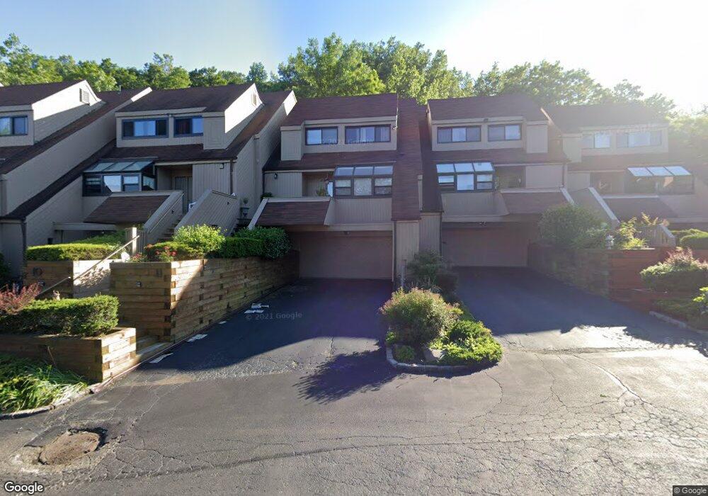 10 John Bean Ct, Port Washington, NY 11050 - photo 1