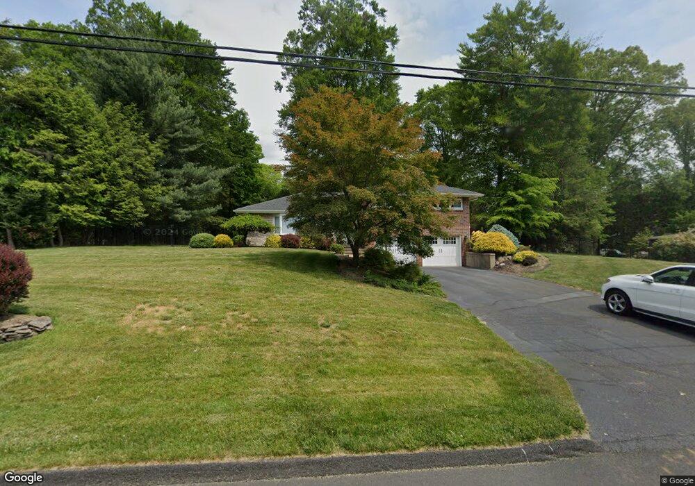 8 Sharon Dr, New City, NY 10956 - photo 1