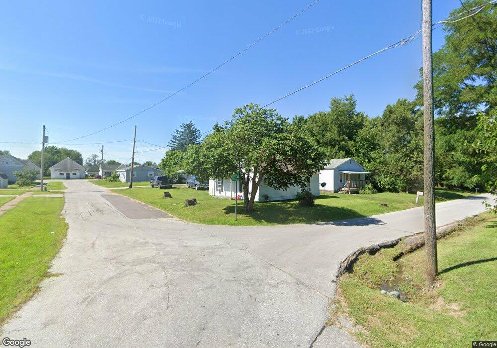 1133 Hinkley St, Moberly, MO 65270 - photo 1