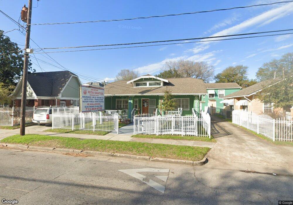 607 Pecore St unit 1, Houston, TX 77009 - photo 1