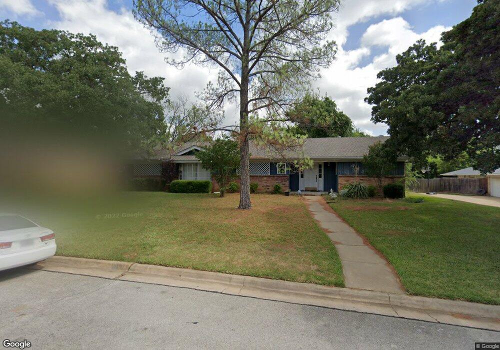 613 Donna Ln, Bedford, TX 76022 - photo 1