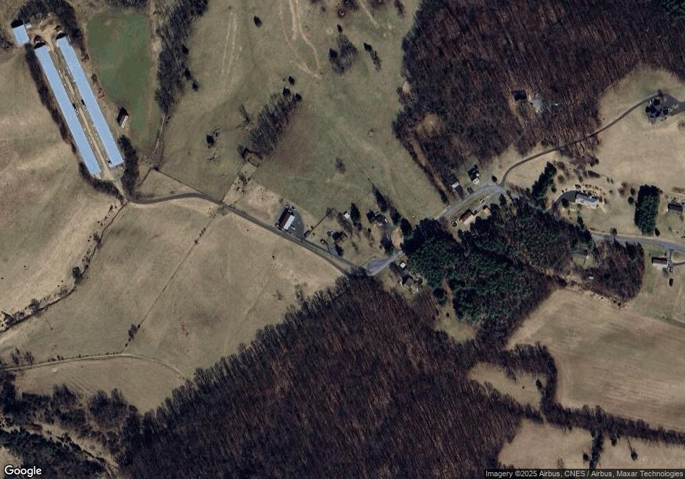 187 Oak Ridge Ln, Staunton, VA 24401 - photo 1