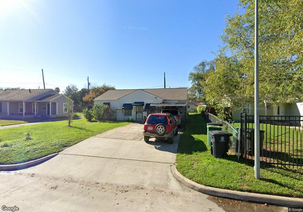 5904 Monsanta Dr, Houston, TX 77087 - photo 1