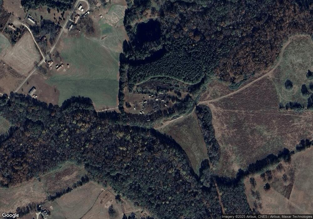 2425 Bakers Bridge Rd, Royston, GA 30662 - photo 1