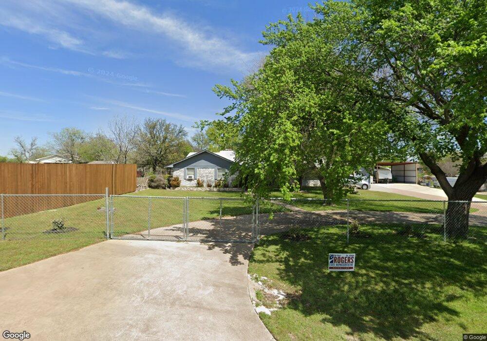 1646 Hill Top Cir, Weatherford, TX 76085 - photo 1