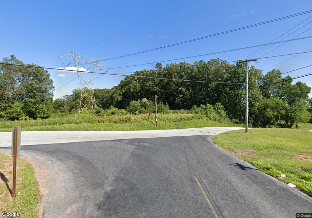 1628 E Hoffecker Rd, Pottstown, PA 19465 - photo 1