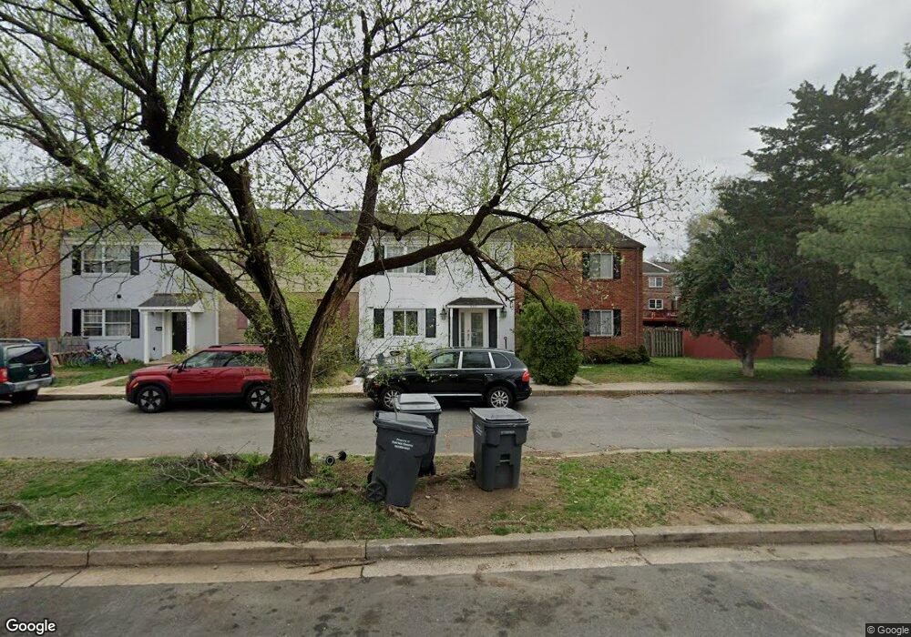 3317 Ardley Ct, Falls Church, VA 22041 - photo 1