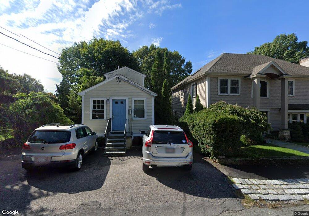 35 Whitlowe Rd unit 1, West Newton, MA 02465 - photo 1