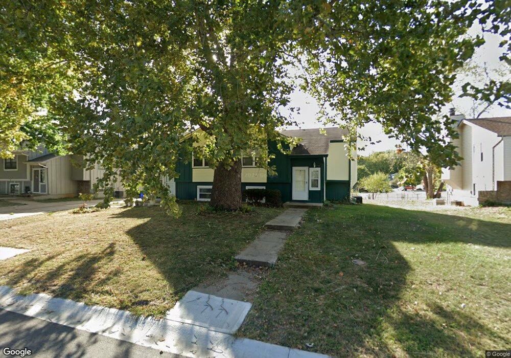 6314 Hallet St, Shawnee, KS 66216 - photo 1