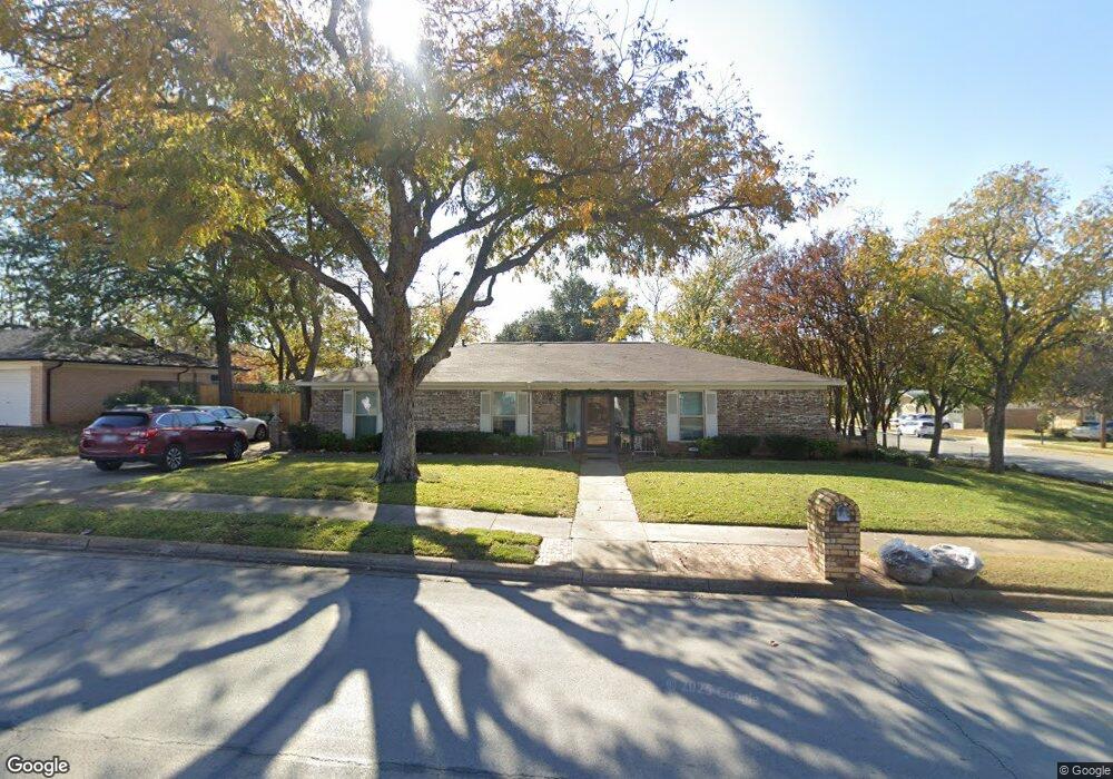 1900 Schumac Ln, Bedford, TX 76022 - photo 1