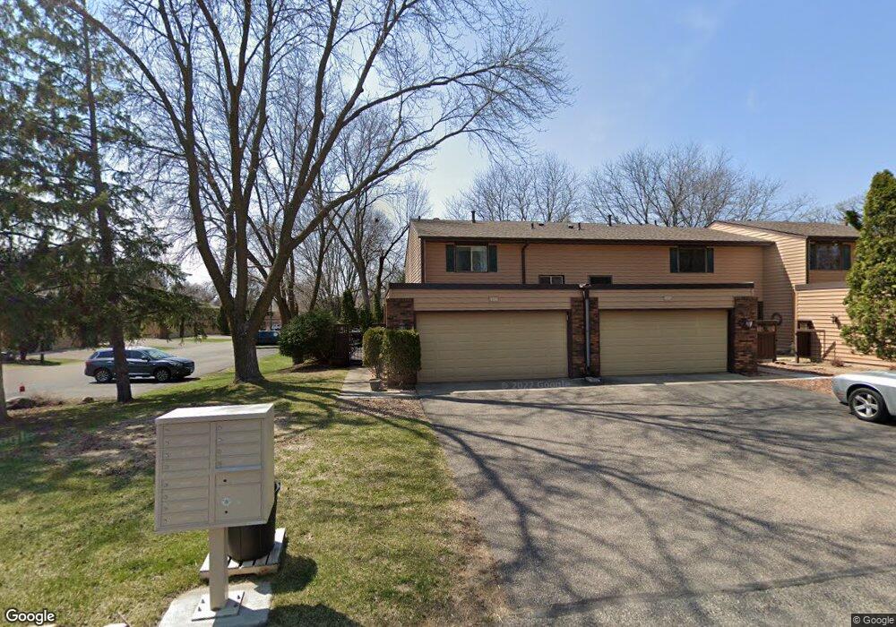 4736 Spring Cir, Minnetonka, MN 55345 - photo 1