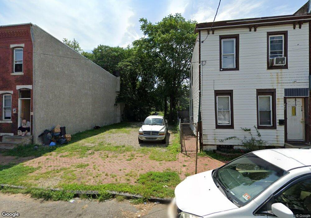 722 Walnut St, Camden, NJ 08103 - photo 1