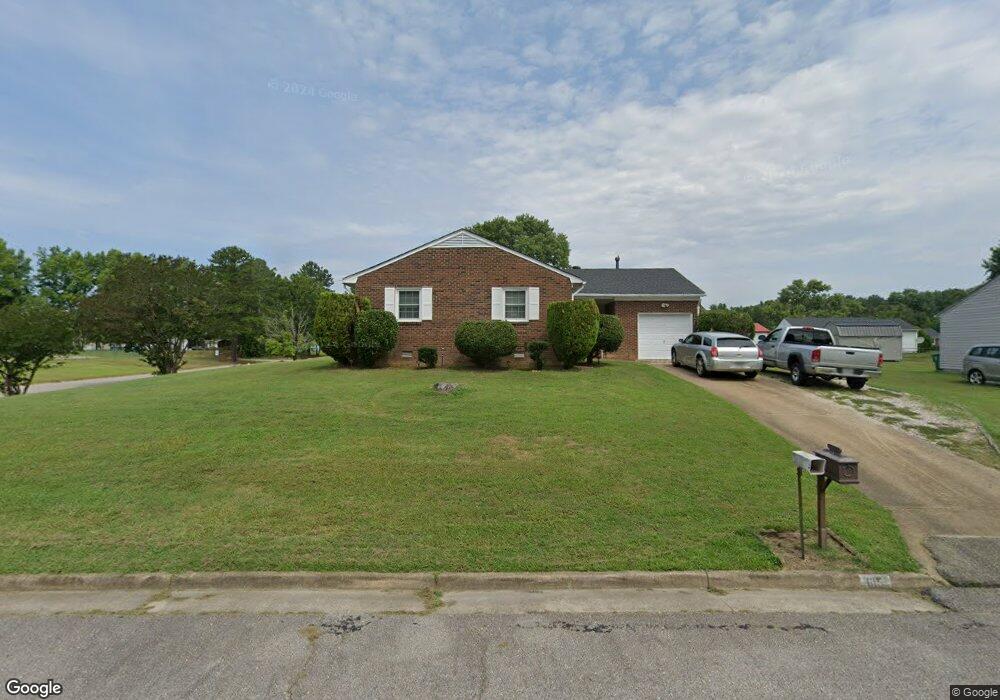 615 Bradford Ln, Petersburg, VA 23805 - photo 1