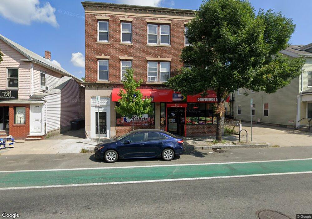 577 Somerville Ave unit 3B, Somerville, MA 02143 - photo 1