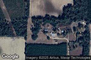 5653 Point Ln, Bascom, FL 32423