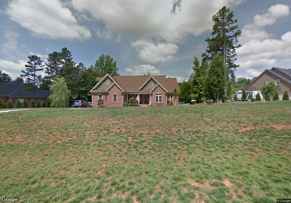 770 Cedar Hill Ln, Clover, SC 29710 - photo 1