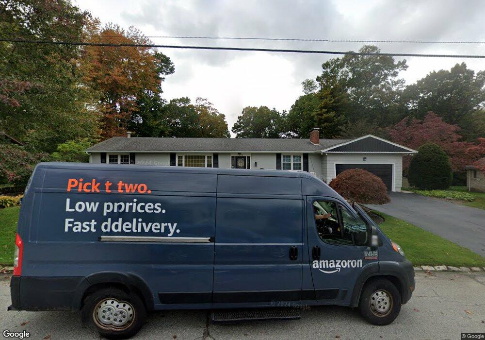 170 E Hill Dr, Cranston, RI 02920 - photo 1