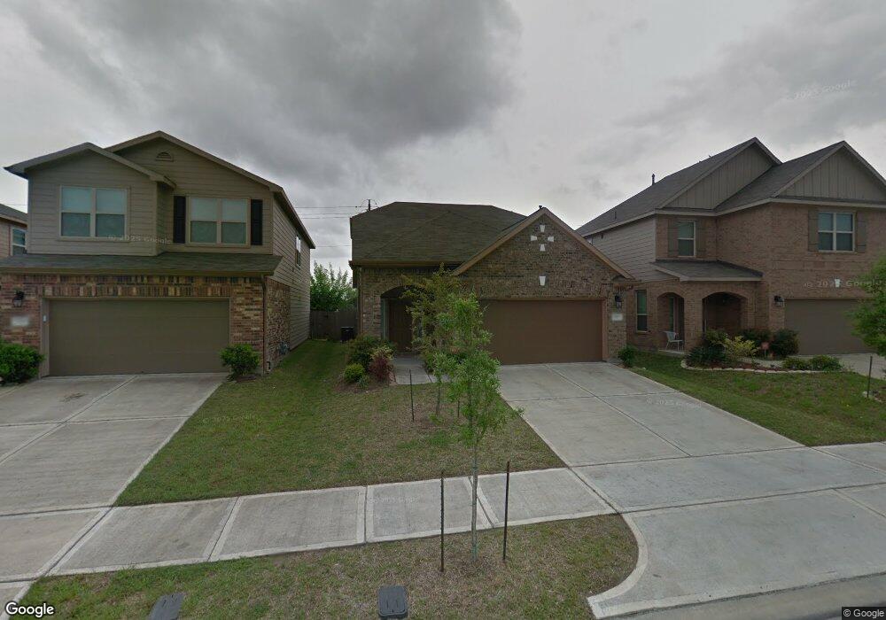 9102 Fuqua Breeze Dr, Houston, TX 77075 - photo 1