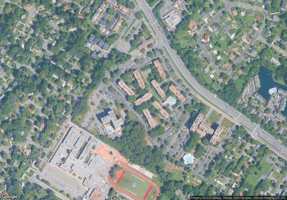 6143 Leesburg Pike unit 302, Falls Church, VA 22041 - photo 1