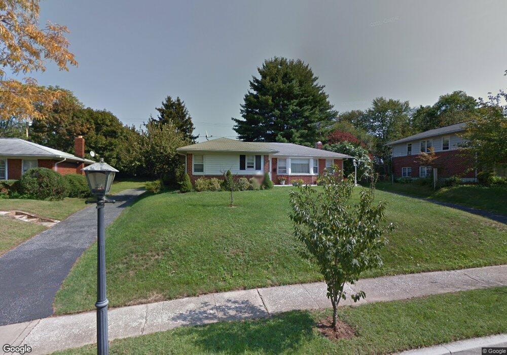 905 Starbit Rd, Towson, MD 21286 - photo 1