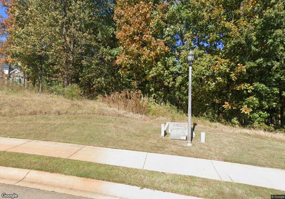 5388 Retreat Dr, Flowery Branch, GA 30542 - photo 1