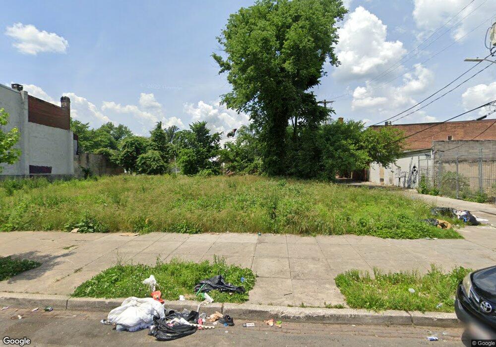 1812 N Rosedale St, Baltimore, MD 21216 - photo 1