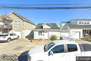 52 Warwick Rd Unit Back, Island Park, NY 11558