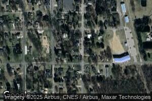322 S 5th St, Edmore, MI 48829