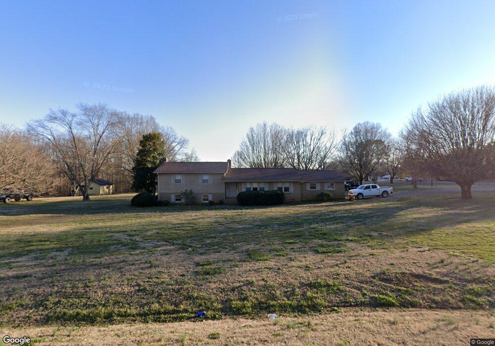 320 Christopher Rd, Shelby, NC 28152 - photo 1