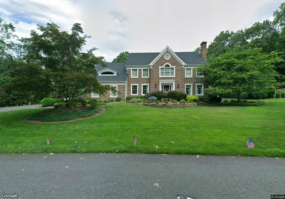 370 Sturbridge Rd, Wyckoff, NJ 07481 - photo 1