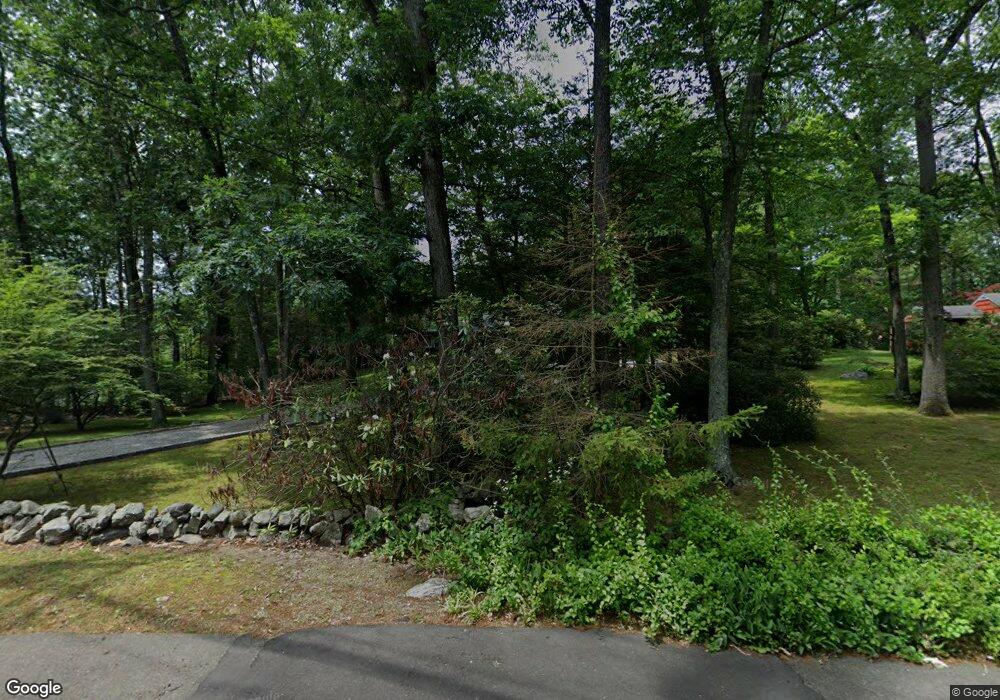 219 E Rocks Rd, Norwalk, CT 06851 - photo 1