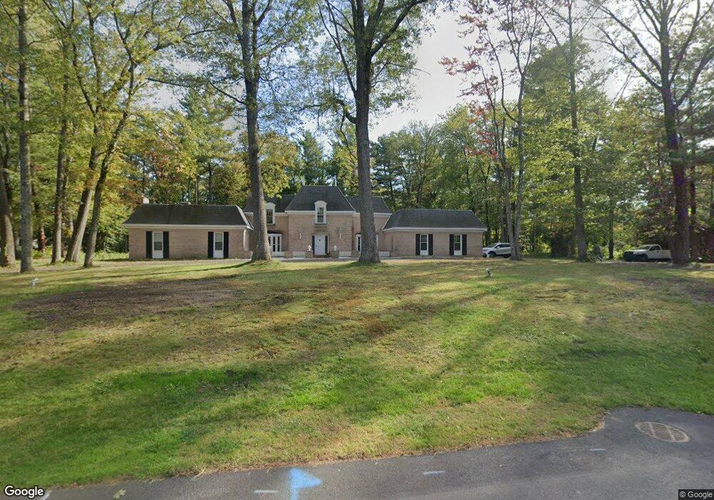 842 Avon Crest Blvd, Schenectady, NY 12309 - photo 1