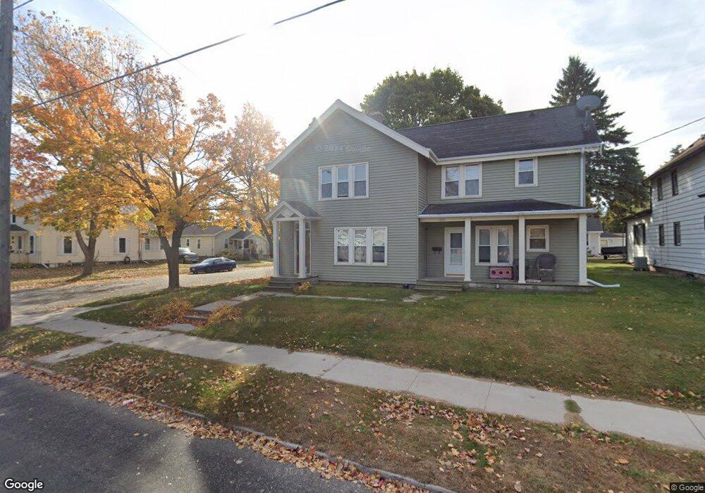 1201 New York Ave, Manitowoc, WI 54220 - photo 1