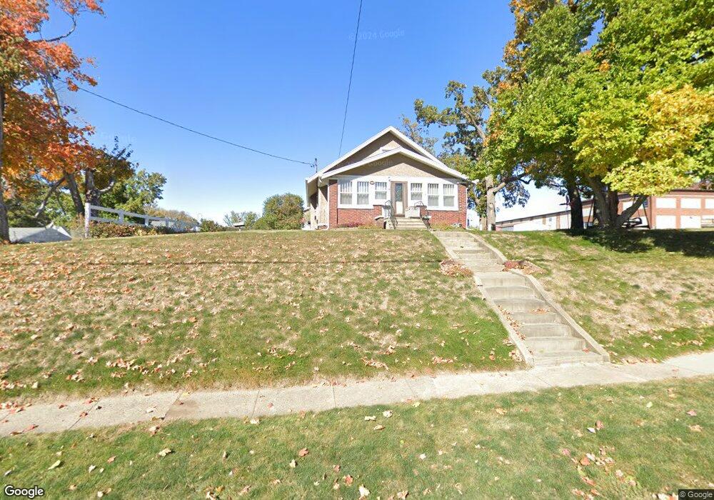 114 N 8th Ave E unit A, Newton, IA 50208 - photo 1