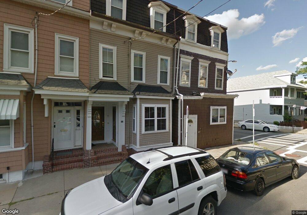 810 E 3rd St unit 1, Boston, MA 02127 - photo 1