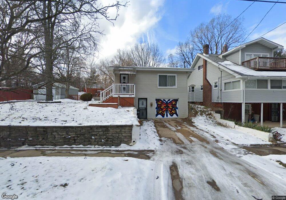 972 Gainey Ave, Flint, MI 48503 - photo 1