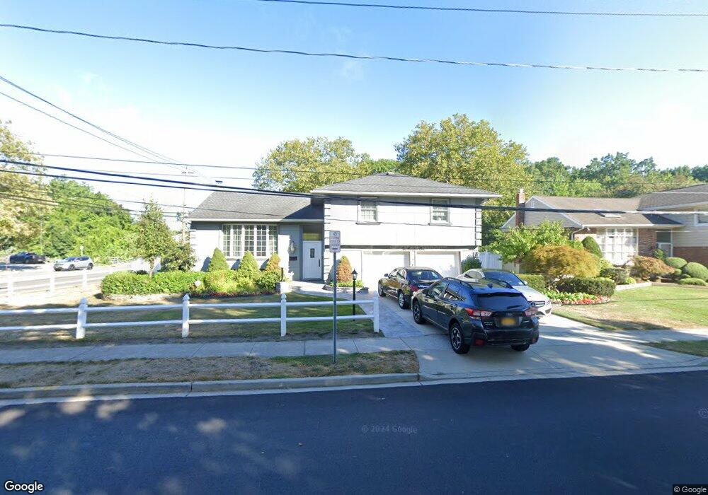 201 Hungry Harbor Rd, Valley Stream, NY 11581 - photo 1