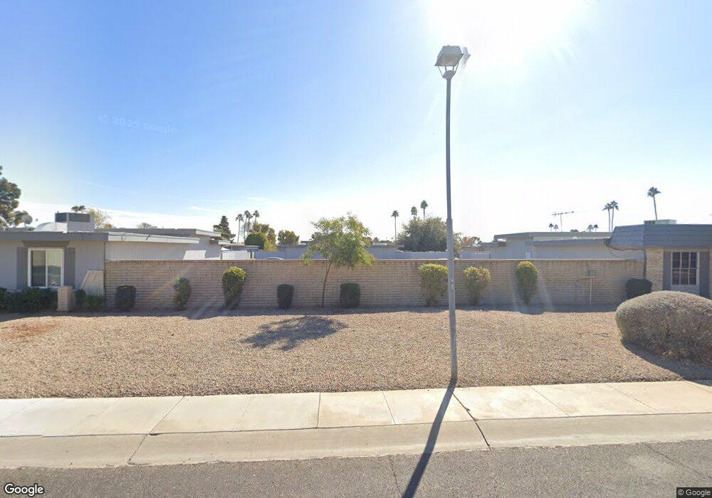 10562 W Palmeras Dr, Sun City, AZ 85373 - photo 1