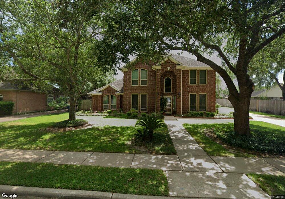 1302 Merriewood Dr, Friendswood, TX 77546 - photo 1