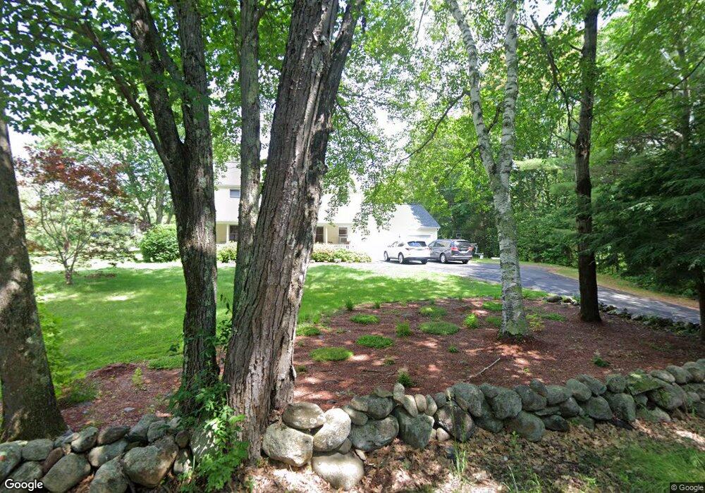 15 Saunders Rd, Goffstown, NH 03045 - photo 1