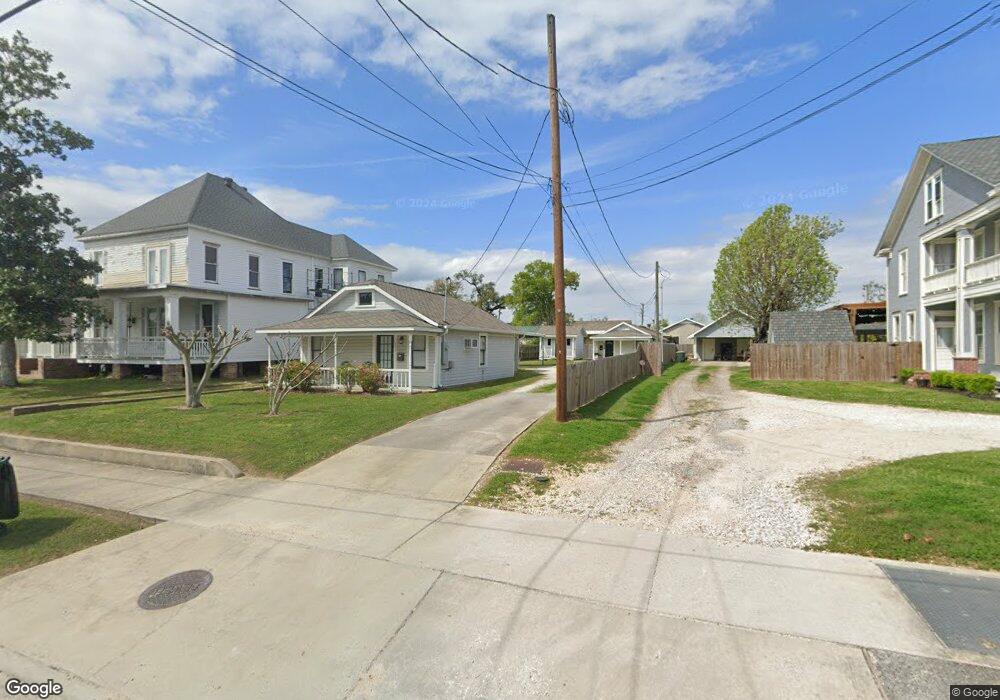 631 Cleveland St unit B, Lake Charles, LA 70601 - photo 1