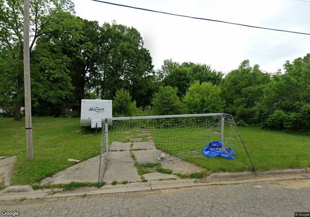 1438 W Juliah Ave, Flint, MI 48505 - photo 1