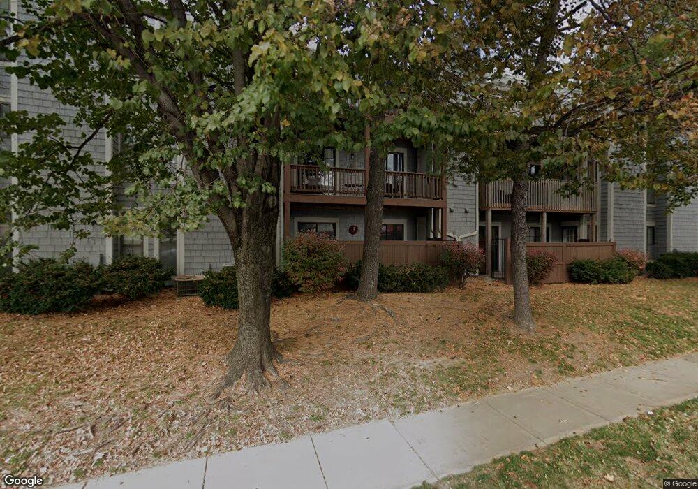 12019 W 58th Place unit E, Shawnee, KS 66216 - photo 1