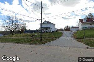 703 E Washington St, Sigourney, IA 52591