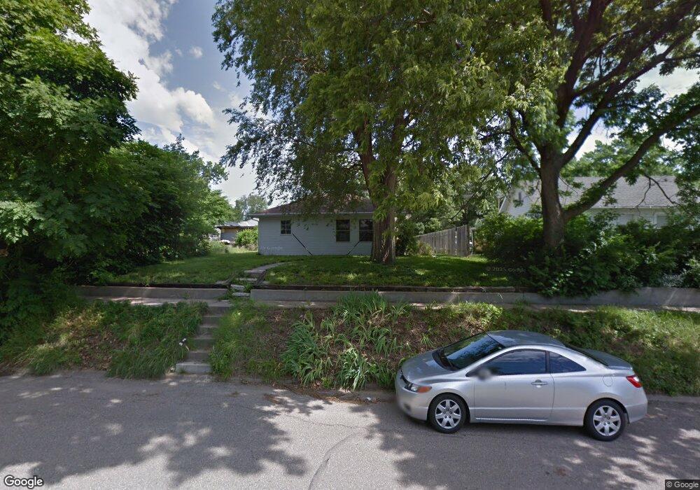 1406 Yuma St, Manhattan, KS 66502 - photo 1