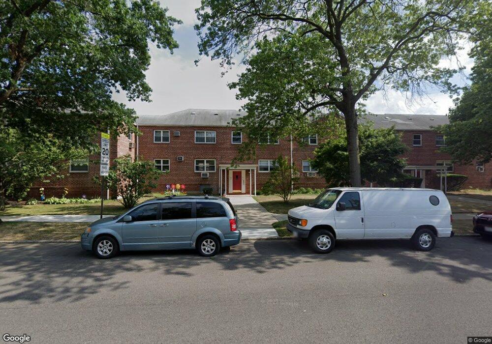 15524 84th St unit 3, Howard Beach, NY 11414 - photo 1